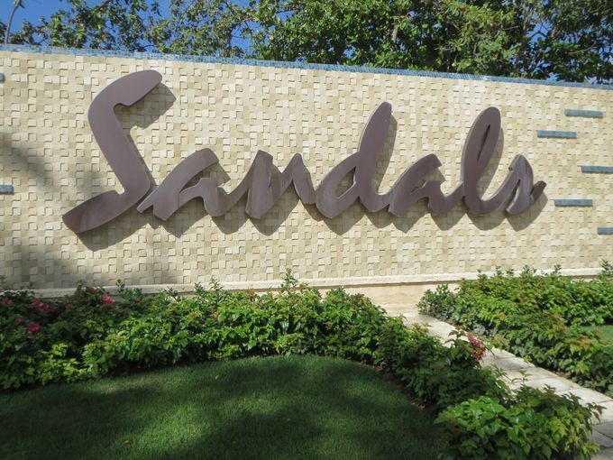  Sandals is the largest all inclusive resort in Barbados. Photo <a style=